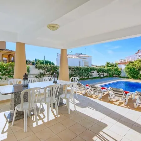 Βίλα Sleeps 8 With Pool Air Con And Wifi Gale de Cima