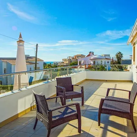 Sleeps 8 With Pool Air Con And Wifi *