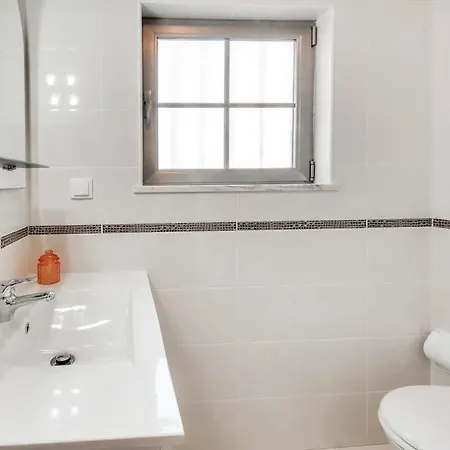Sleeps 8 With Pool Air Con And Wifi Villa Gale de Cima